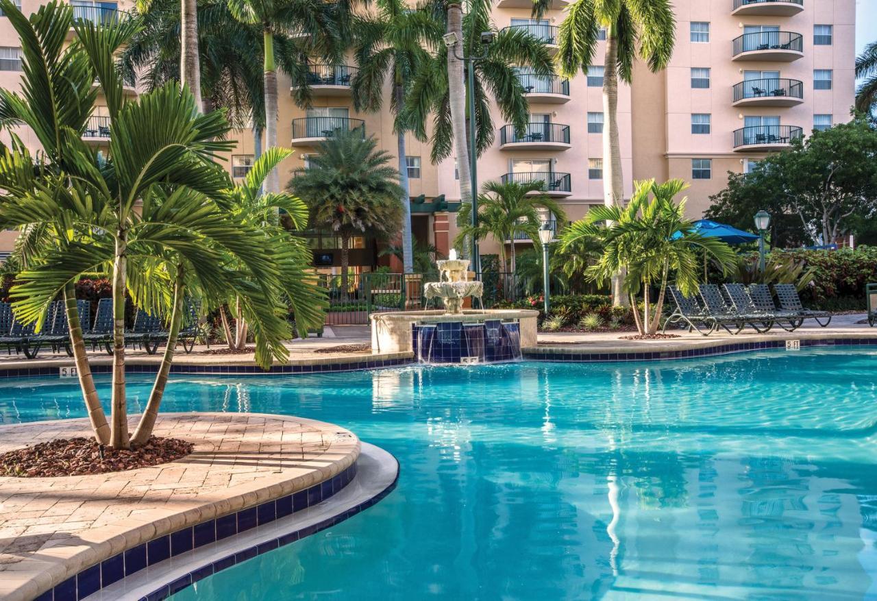 Club Wyndham Palm-Aire Hotel Pompano Beach Exterior photo